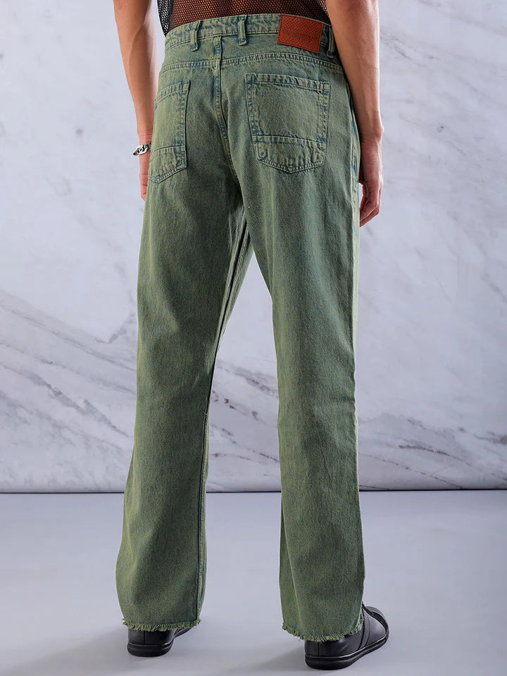 Men's Green Relaxed Straight Fit Patched Mid-Rise Jeans