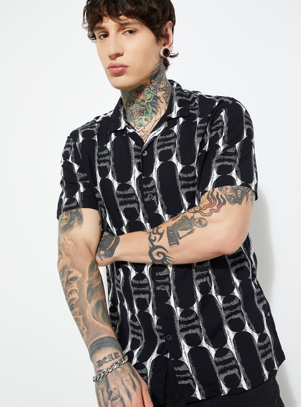 Stylish Men’s Printed Resort Shirt with Vibrant Patterns and Soft Fabric