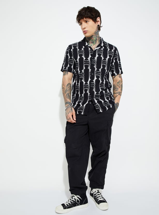 Stylish Men’s Printed Resort Shirt with Vibrant Patterns and Soft Fabric