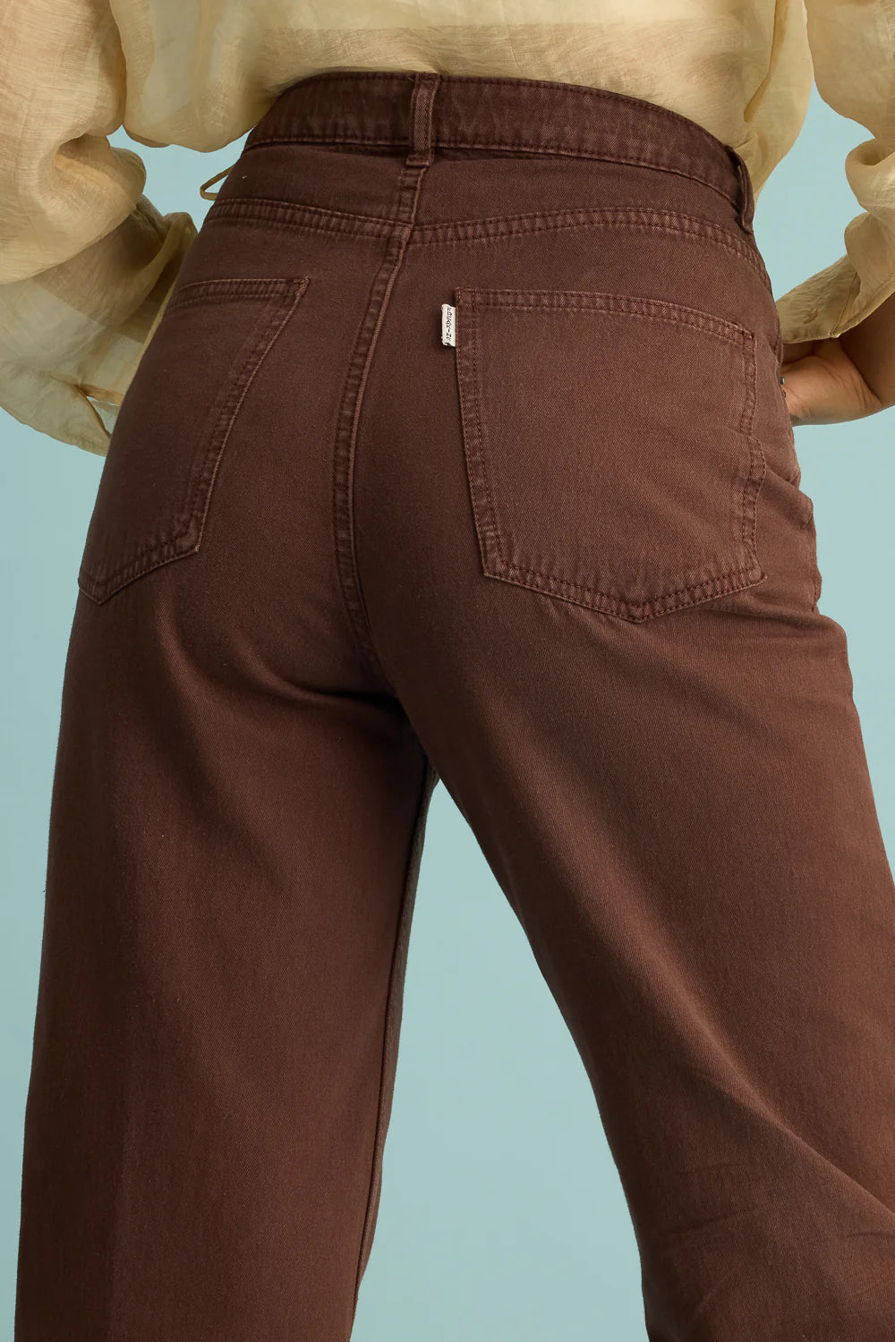 Women’s Rustic Brown Straight Jeans with Classic High-Rise Fit