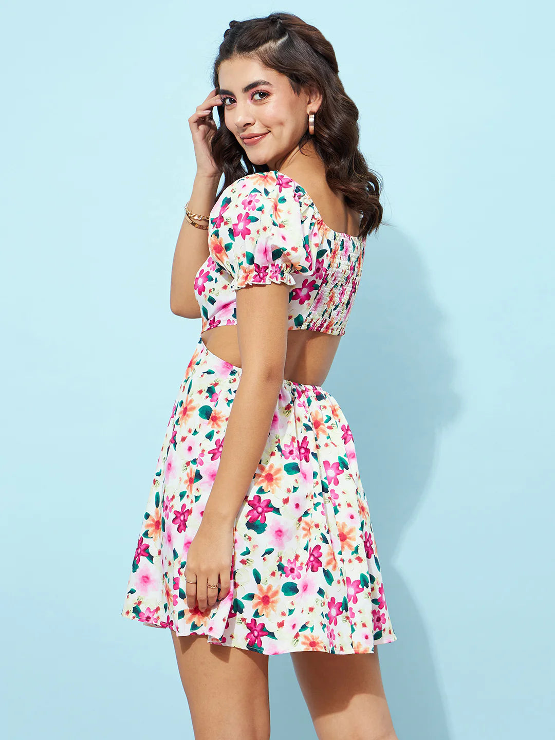 White & Pink Floral Printed Sweetheart Neck Puff Sleeves Cutout Waist Straight Hem Fit & Flare Mini Dress