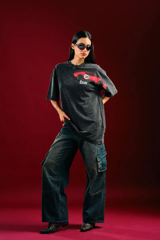 Women’s Asphalt Legend Oversized T-Shirt with Trendy Streetwear Design and Comfortable Fit