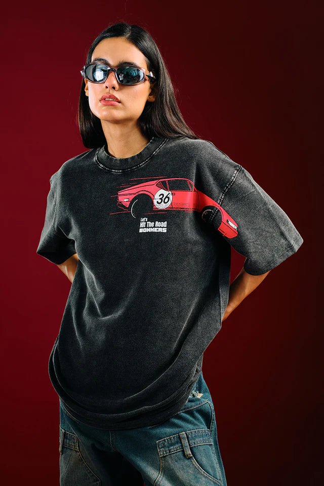 Women’s Asphalt Legend Oversized T-Shirt with Trendy Streetwear Design and Comfortable Fit