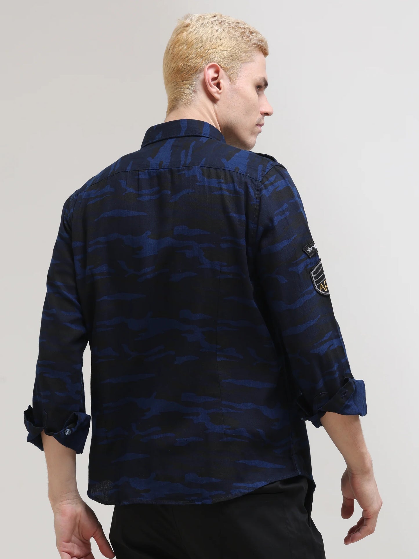 Trendy Navy Camouflage Men’s Shirt for Casual and Everyday Wear