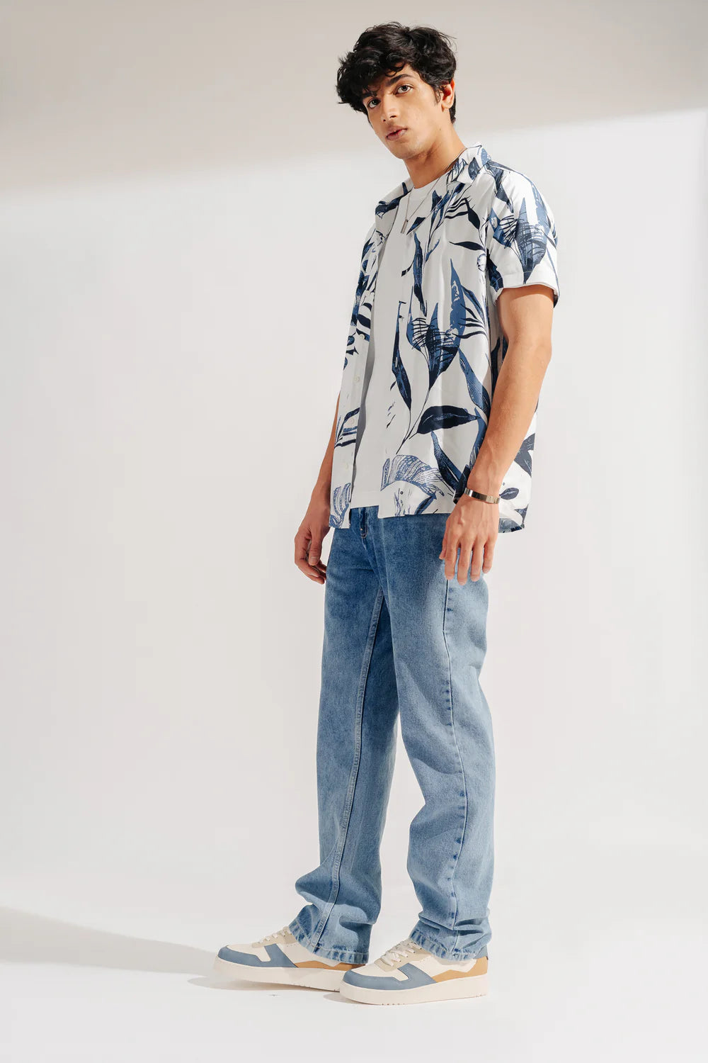 Trendy Light Blue Fish Cut Men’s Regular Straight Jeans for Comfortable Everyday Wear