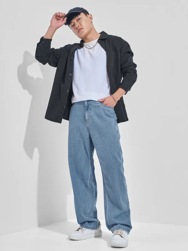 Comfortable Men’s Light Blue Relaxed Fit Jeans Perfect for Daily Wear and Urban Style