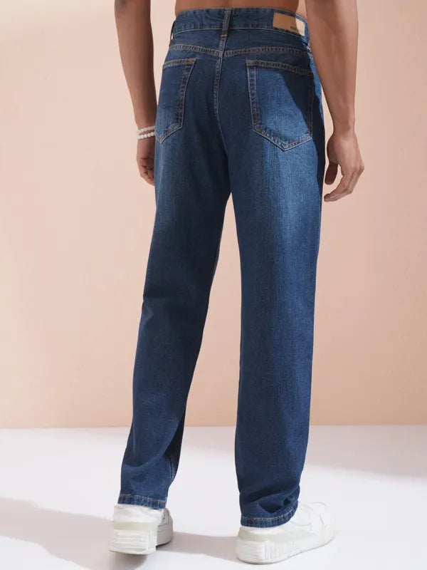 Lightweight Men’s Blue Relaxed Fit Jeans for Flexible, All-Day Comfort