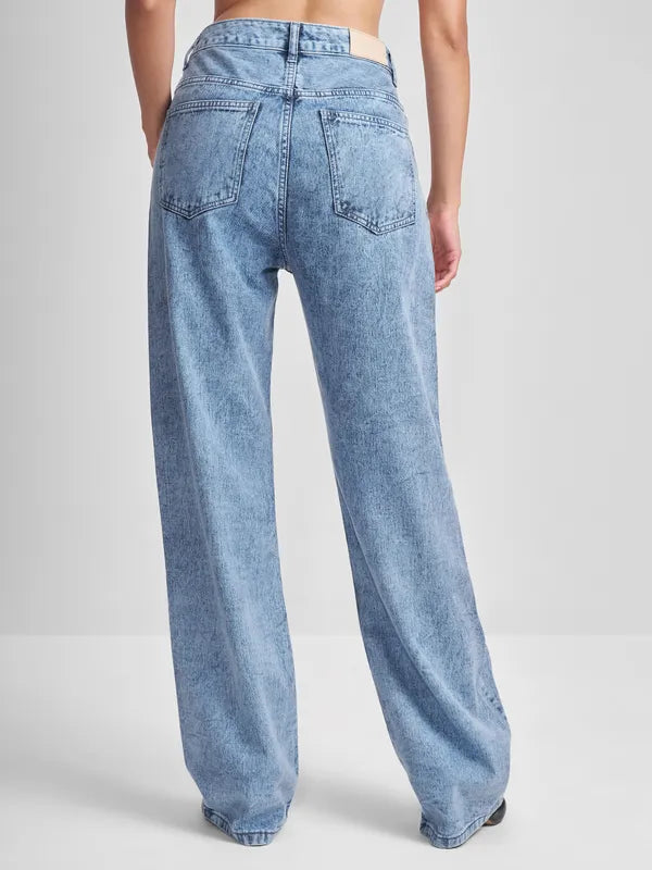 Women’s Blue Dad Fit Jeans with Relaxed High-Rise Waist and Comfortable Silhouette