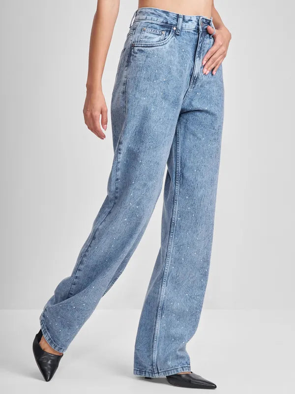 Women’s Blue Dad Fit Jeans with Relaxed High-Rise Waist and Comfortable Silhouette