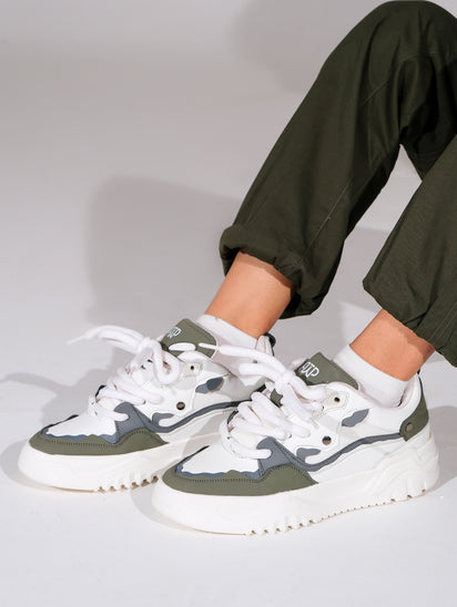 Trendy Green Sneakers for Men with Comfortable Fit for Everyday Casual Wear