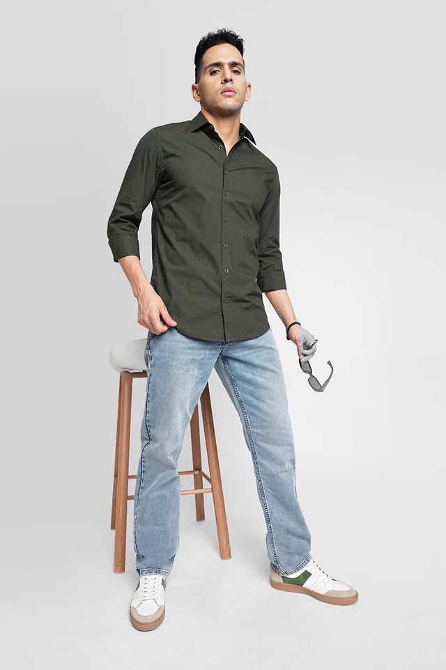 Premium Mid Blue Relax Fit Jeans for Men with Durable Denim and Comfortable Fit
