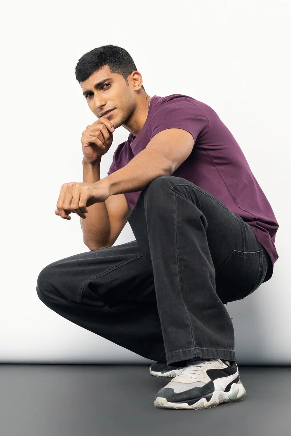 Versatile Charcoal Whiskered Men’s Baggy Jeans for Office, Travel, and Casual Wear