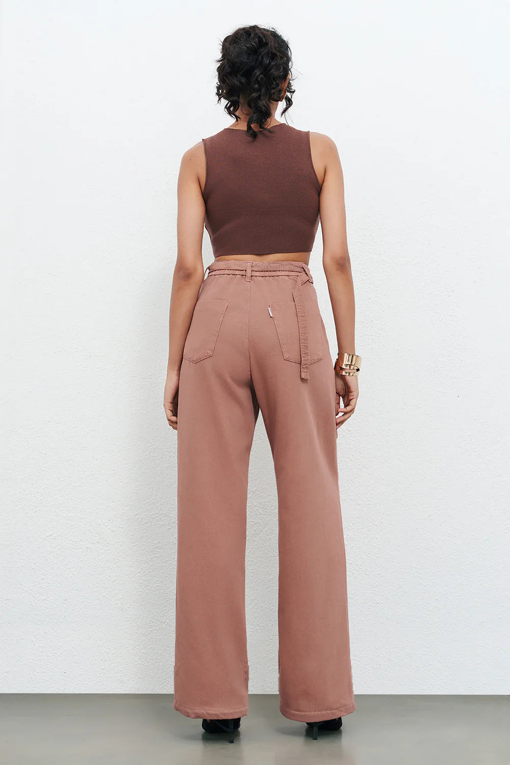Women’s Murky Pink Belted Straight Jeans with High-Rise Fit and Modern Style