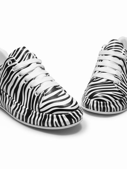 Stylish WildStride White Sneakers for Everyday Casual and Sporty Wear